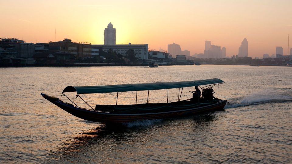 Bangkok Twilight : Hidden Canal, Big Buddha & temple - Wat Arun, Temple of Dawn: prang mosaics and river views