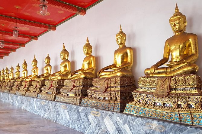 Bangkok Two Temple Tour: Wat Pho, Emerald Buddha & Grand Palace - Wat Pho and the Reclining Buddha: why the scale hits harder in person
