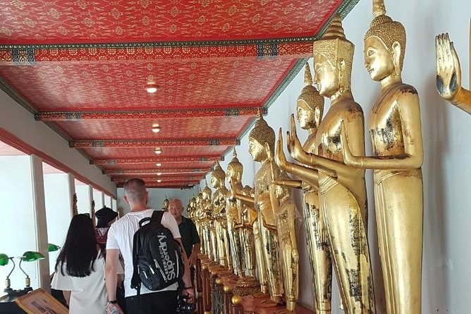 Bangkok Two Temple Tour: Wat Pho, Emerald Buddha & Grand Palace - Your guide makes the day feel shorter (even when time stays the same)
