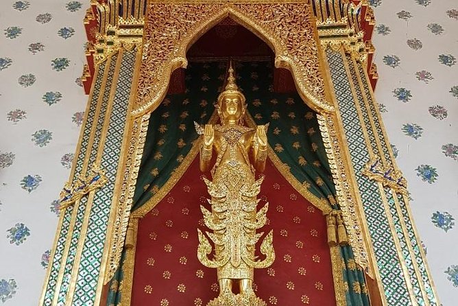 Bangkok Two Temple Tour: Wat Pho, Emerald Buddha & Grand Palace - Air-conditioned transport: Bangkok comfort that actually matters