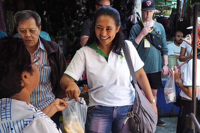 "Bangkok Walking Hopping Tour" show city’s historic sights are located. - Stop 1: Pak Khlong Flower Talat Original in 45 Minutes
