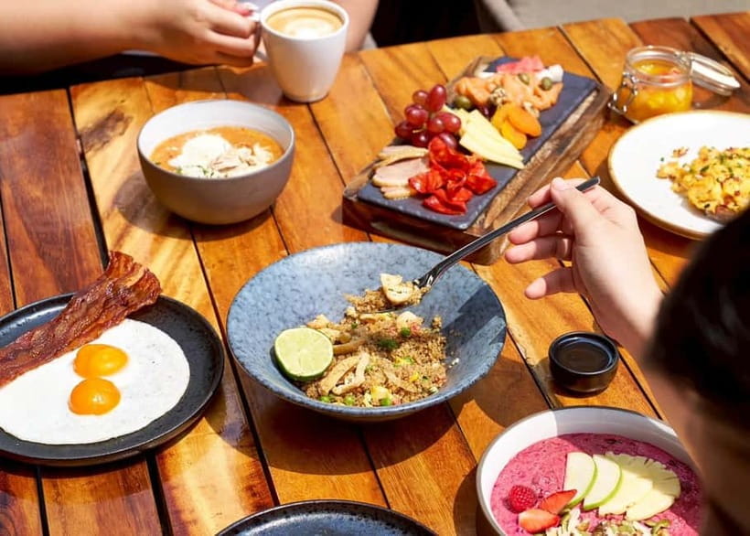 Bangkok: Weekend Breakfast Buffet at W Bangkok - Coffee-to-go and the last happy bites