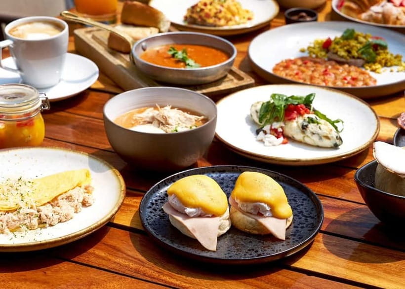 Bangkok: Weekend Breakfast Buffet at W Bangkok - Small group size: why 10 people changes the feel
