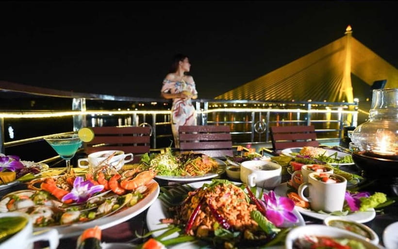 Bangkok: White Orchid Chao Phraya Cruise Free Flow Beer - Free-flow beer and the social rhythm onboard