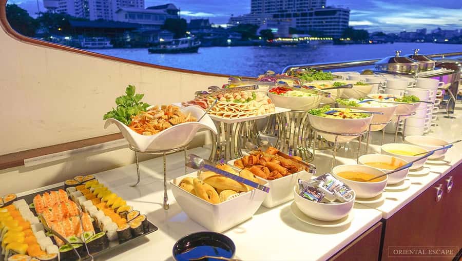 Bangkok: Wonderful Pearl Dinner Cruise and Live Performance - Comfort, weather, and the end-of-night fireworks possibility