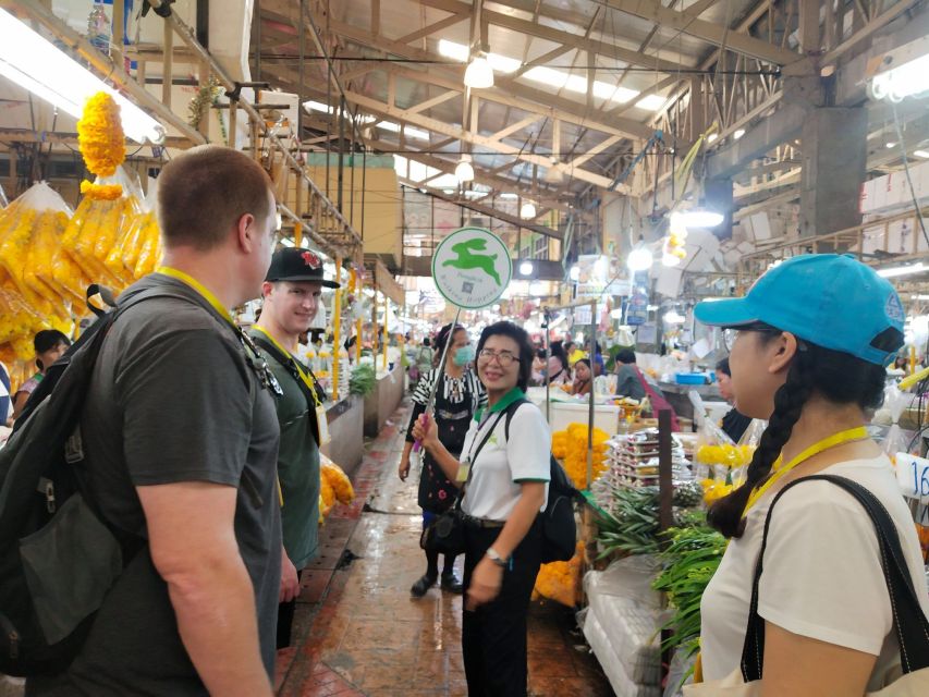 Bangkok:4Hour Flower Market and Little India Tour Mini Group - Entering Bangkok via Sathorn Pier and the Chao Phraya boat ride