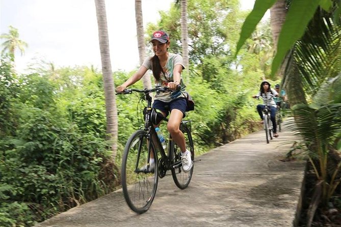 Bangkok's Green Lung Jungle Cycling Adventure Tour - Cycling Bang Kra Jao for two hours: quiet lanes with a guide who sets the pace