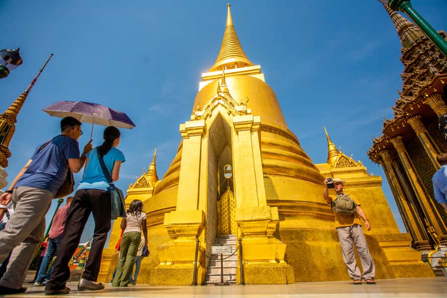 Bangkok's Highlights by Longtail Boat and on Foot - Meeting at MRT Sanam Chai: start where locals actually move