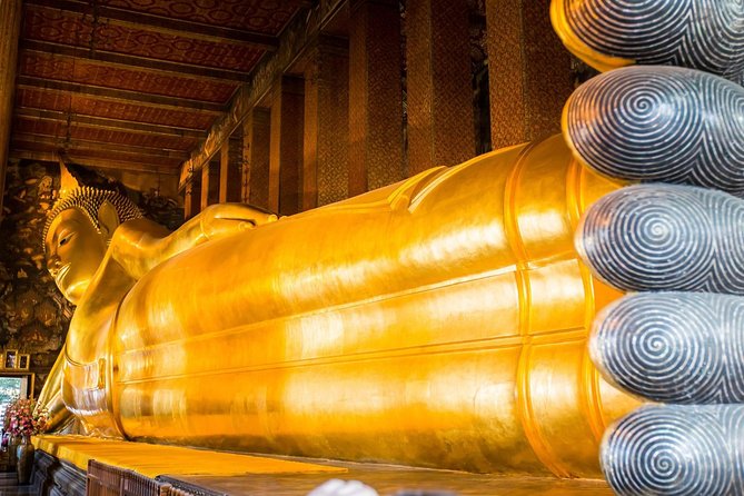 Bangkok's Landmarks Tour : GrandPalace WatTraimit WatPho WatArun - Wat Arun by boat: Temple of Dawn views that land perfectly