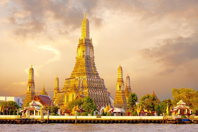 Bangkok’s Three Iconic Temples: Wat Traimit, Wat Pho & Wat Arun - Three temples, one efficient route from Chinatown to the river