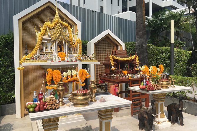 Bangkok's Wireless Road: A Self-Guided Audio Tour - Wireless Road beyond landmarks: symbols, colors, and numbers