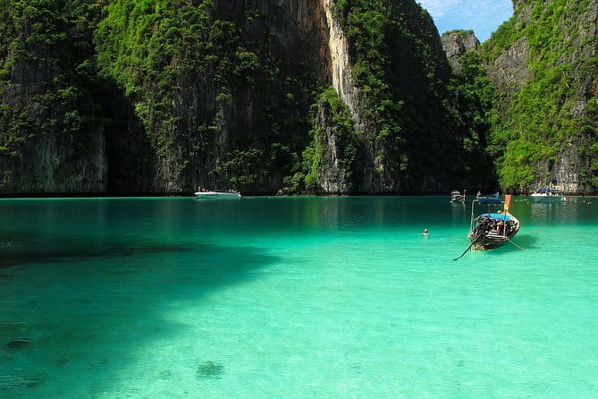 Beat the Crowds: Earlybird Phi Phi Islands by Speedboat - Ko Phi Phi Don: beaches, time on land, and where snorkeling fits