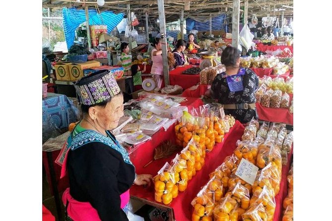 Best Places in Chiang Rai White, Blue, Big Buddha, Tea Plantation - Lunch and the Side Stops Question: When Time Gets Soft