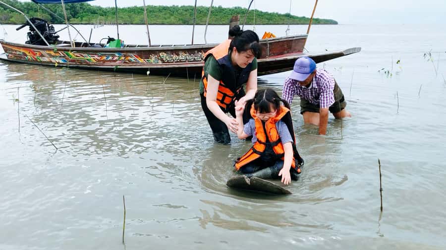 BKK :Meet monkey, mangrove forest, seafood& market -private - Long-Tail Boat by the Fruit Farms: Calm Water After Market Noise