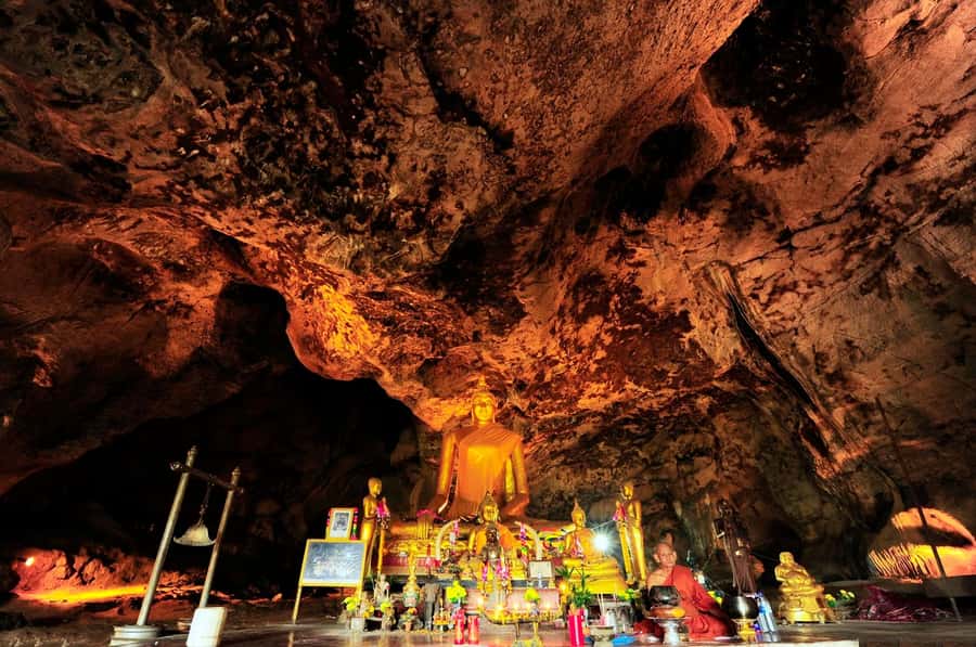BKK : Private Tour River Kwai Bridge & Train to Krasae Cave - Train to the Death Railway: scenic time, plus the emotional weight