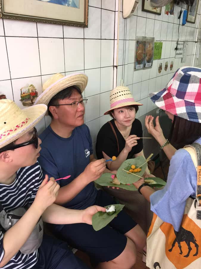 BKK’s Ultimate Food & Canal Tour "Tuk-Tuk Temples & Tastes" - Temples on the water: what you’re really learning