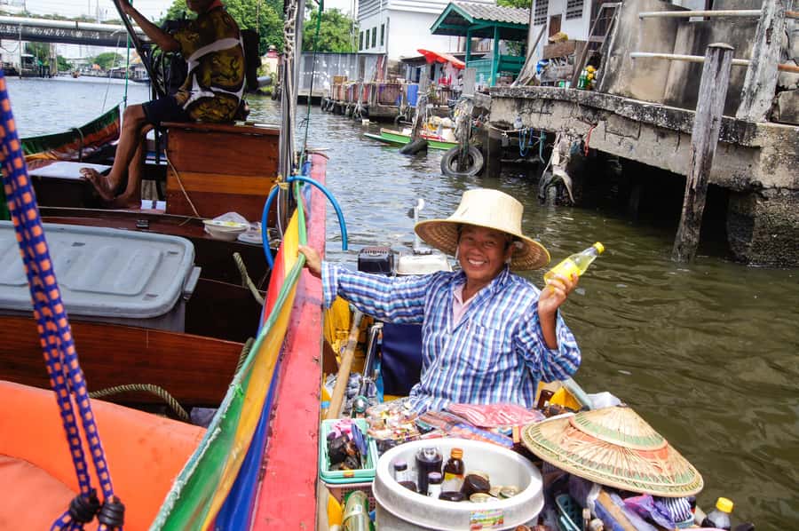 BKK’s Ultimate Food & Canal Tour "Tuk-Tuk Temples & Tastes" - Art House and ancient wooden shop houses: a calmer pause