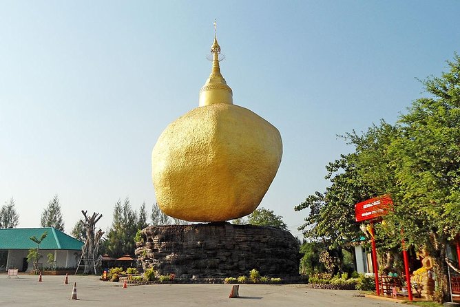 Chachoengsao One Day Trip from Bangkok : Historic Market and Buddhist Temples - Wat Sothon Wararam Worawihan: White Marble, Gold Trim, and a Tall Spire