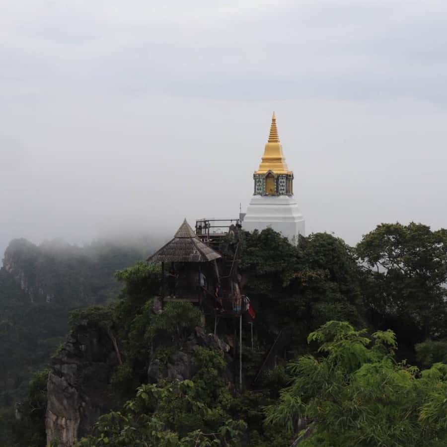 Chang Mai: Unseen in Thailand Wat Chaloemprakiat Lampang - Wat Phra That Doi Phra Chan: hilltop tranquility and a big Buddha moment