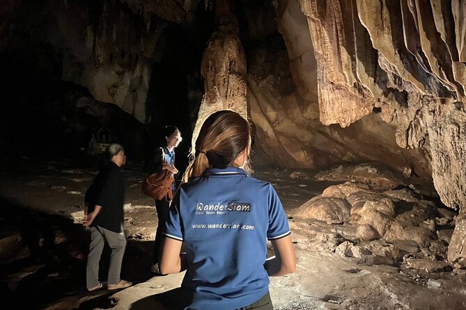 Chiang Dao Cave & 5 Hill Tribe villages - Chiang Dao Cave with lantern guides: stalagmites, stories, and real crawling