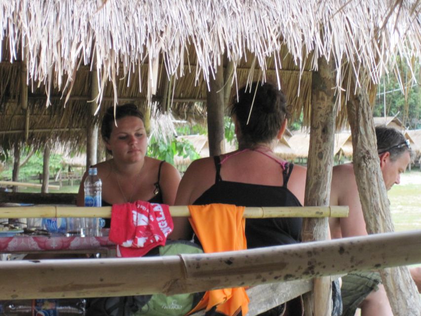 Chiang Mai: 24 km Leisure Cycling & swim Lake Huay Tueng Tao - Mt Suthep base stop: where the views meet context