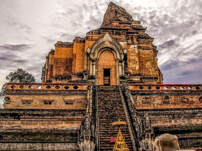 Chiang Mai: 3 Hour Old City and Temples Guided Walking Tour - Key things I’d pay attention to