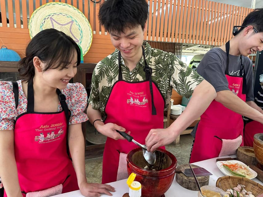 Chiang Mai: Asia Scenic Thai Cooking School - Market tour: what you learn while you shop