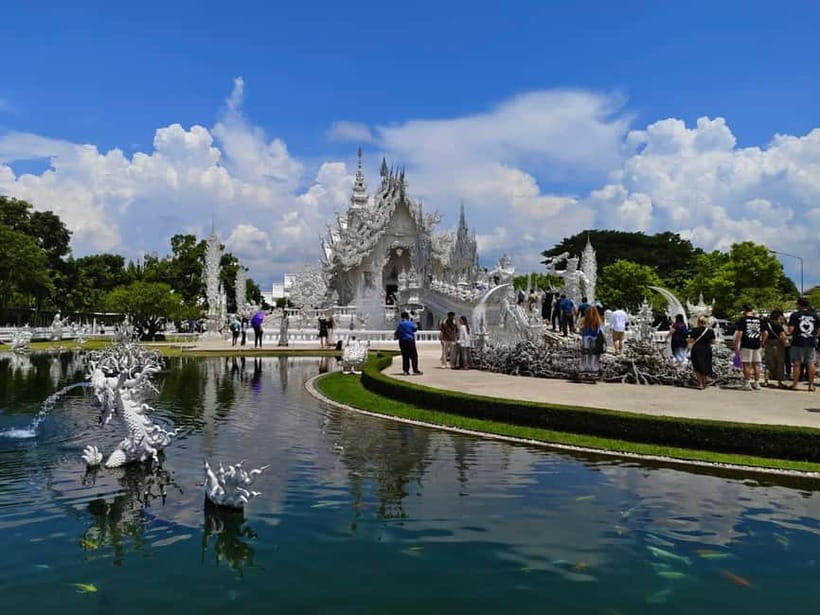 Chiang Mai: Chiang Rai Red, White, and Blue Temples day tour - Mae Kachan Hot Spring Stop: The Tiny Break That Helps the Day Work