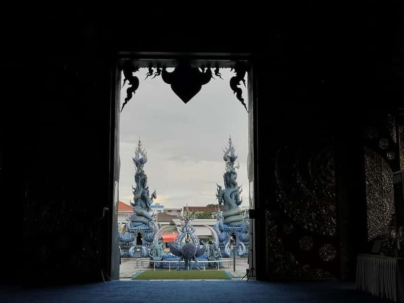 Chiang Mai: Chiang Rai Temples and Long-Neck Karen Village - What to Bring (and What to Wear) for a Comfortable Temple Day