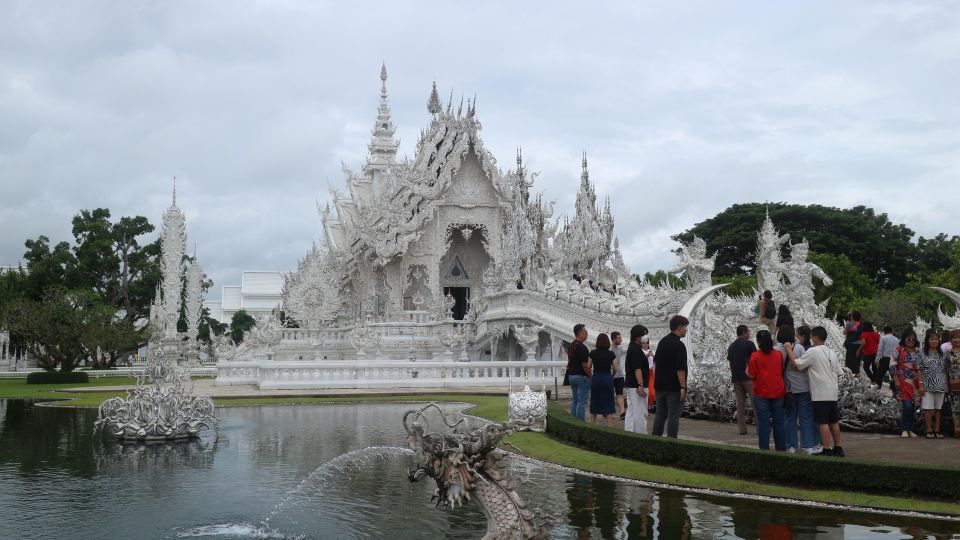 Chiang Mai: Chiang Rai Temples & Black House Discovery Tour - Temple etiquette that actually matters (and avoids awkward moments)