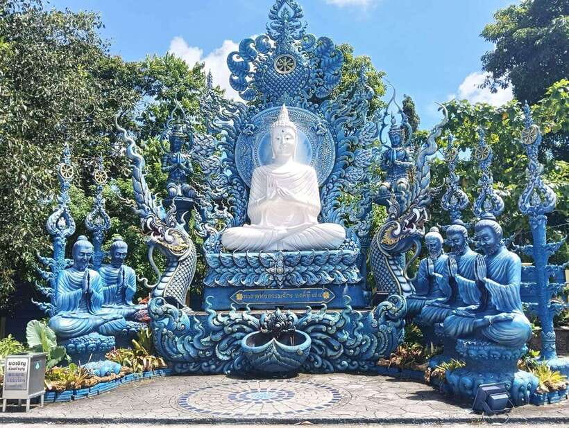 Chiang Mai: Chiang Rai Temples Day Trip with Lalita Cafe - Chiang Rai Temples in One Day: The Real Value of This Long Drive