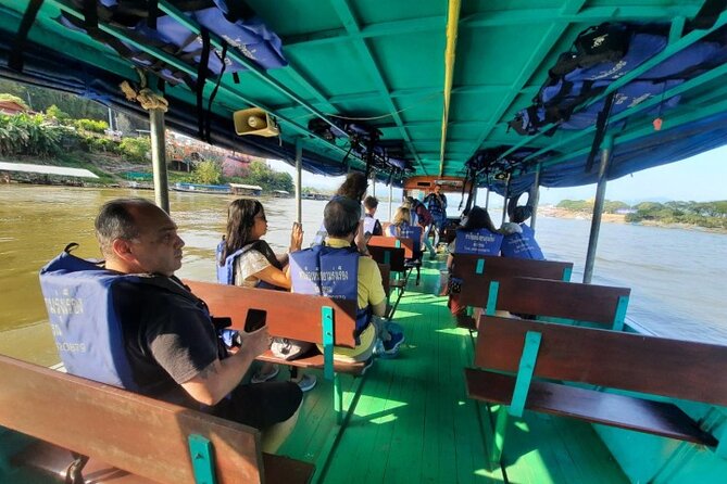 Chiang Mai - Chiang Rai Temples, Long Neck Karen, Golden Triangle - Driver and Guide: The Day’s Mood Depends on How You’re Driven