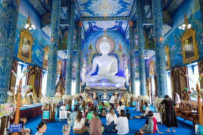 Chiang Mai Chiang Rai Temples Tour with Premium Transfer - Premium transfer in a busy schedule: what the Alphard changes
