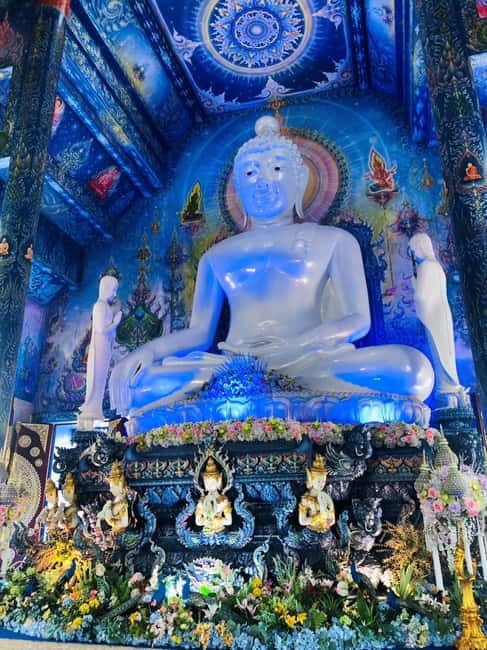 Chiang Mai: Chiang Rai White, Blue & Black Temples Day Tour - Temple Etiquette That You’ll Appreciate Knowing Up Front