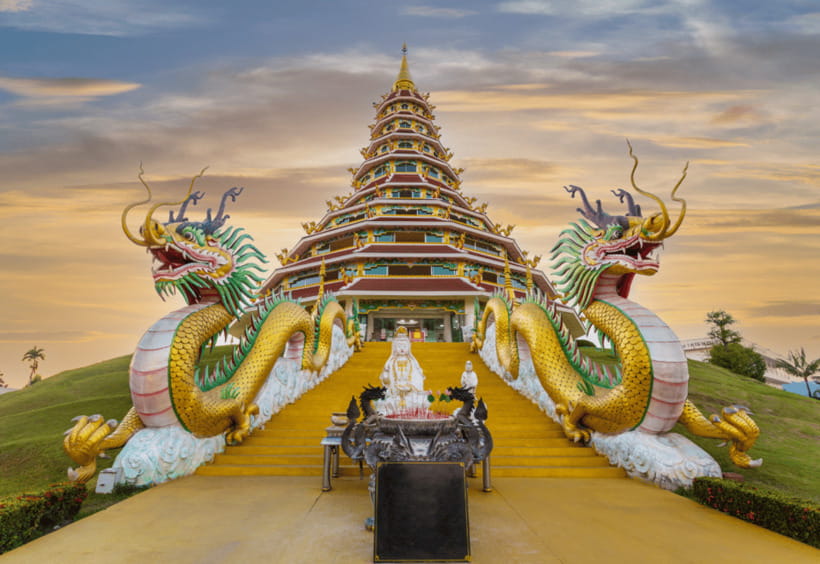 Chiang Mai: Chiang Rai White, Blue, Red Temples & Long Neck - Price and logistics: where the tour feels like a bargain (and where it can feel long)