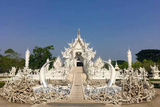 Chiang Mai-Chiang Rai: White Temple-Black Museum-Blue Temple - Price and what you’re really paying for (at about $57.86)