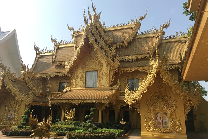 Chiang Mai-Chiang Rai:White-Black-Blue Temple-Golden Triangle-Keren-Boat Trip - Karen Long Neck Village: Meeting People, Not Just Buying Souvenirs
