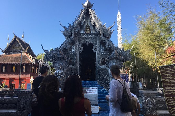 Chiang Mai City Culture Half-Day Cycling Tour - Getting Around Old Chiang Mai on a Bike: What 25 km Feels Like