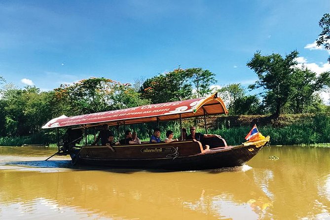 Chiang Mai City Life Style (Half day, No lunch) - Thapae Road by Sam-Lor trishaw: a city ride with character