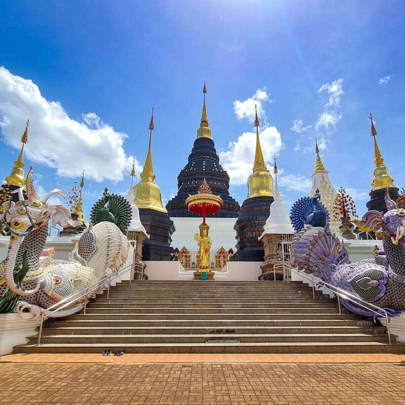 Chiang Mai: Dantewada ,Wat Ban Den Temple & Cafe Elephant - Getting there comfortably: A/C rides and a real driver