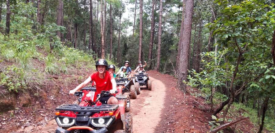 Chiang Mai: Doi Inthanon Explore & ATV Adventure - Doi Inthanon National Park: summit time and temple views