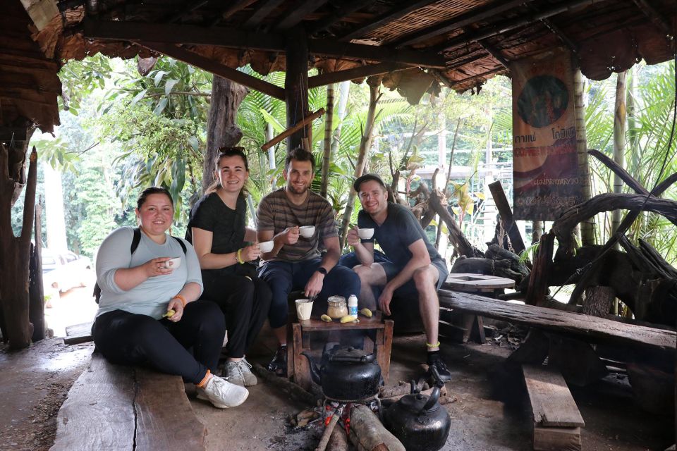 Chiang Mai: Doi Inthanon Highlights Small Group Tour - Twin pagodas: gardens, viewpoints, and architecture detail
