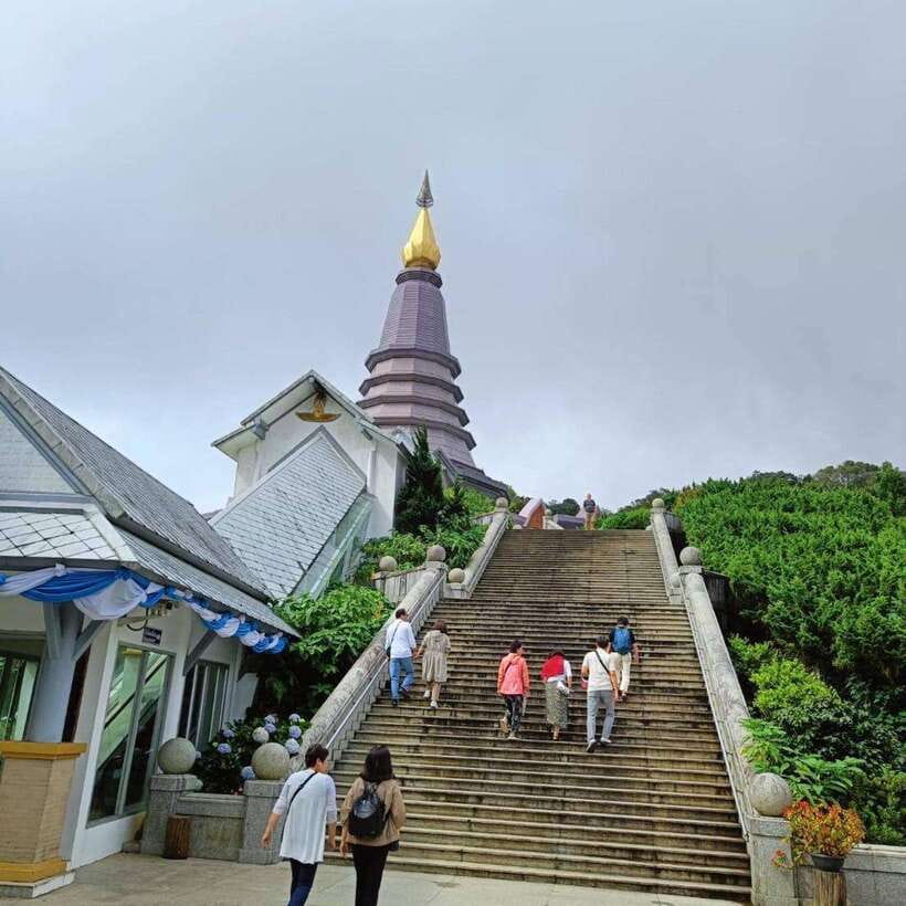 Chiang Mai: Doi Inthanon National Park & Waterfall Day Tour - Wachiratharn Waterfall: the finale that’s worth getting wet for