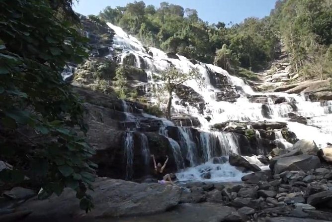 CHIANG MAI: Doi Inthanon-Trekking Pha Dok Seaw-Waterfall-Lunch - Karen Hill-Tribe Village and Terrace Rice Fields