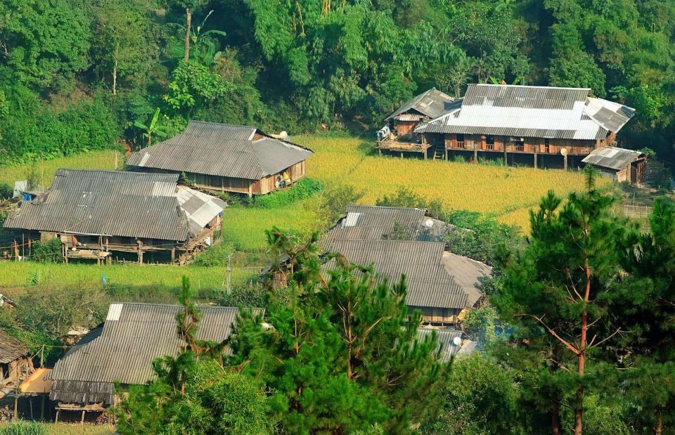 Chiang Mai: Doi Suthep and Hmong Village Half-Day Tour - Wat Phra That Doi Suthep: temples, legends, and skyline views