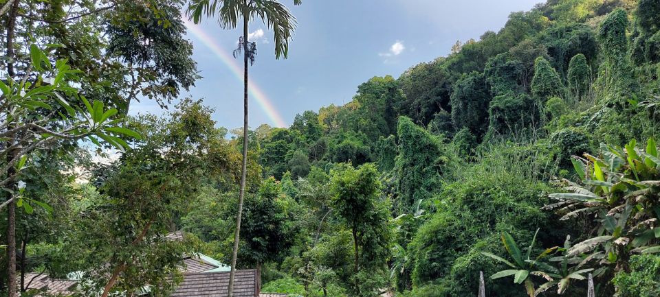 Chiang Mai: Doi Suthep Temple & Sticky Waterfall Trip - What to bring (and wear) so the day stays fun