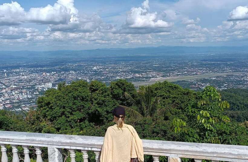 Chiang Mai - Doi Suthep Temple & Wat Pha Lat Hike - Guides Who Explain the Meaning, Not Just the Location