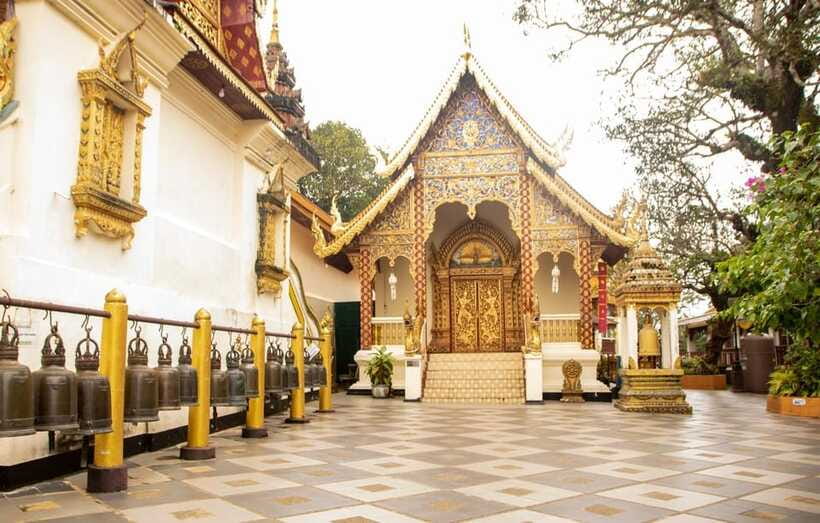 Chiang Mai - Doi Suthep Temple & Wat Pha Lat Hike - Packing List That Saves the Day