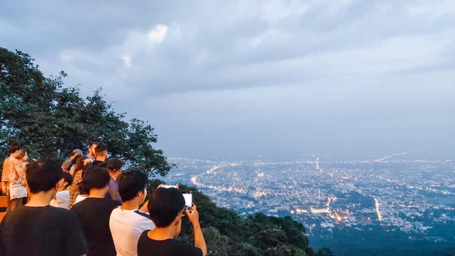 Chiang Mai: Doi Suthep, Wat Pha Lat and Michelin Food Tour - What to bring (and what to do) so the day feels easy