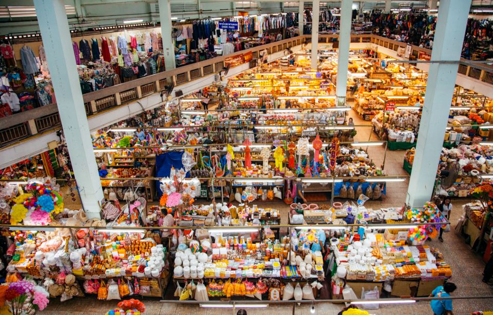 Chiang Mai: Doi Suthep, Wat Pha Lat & Wat Umong Spanish Tour - Price, time, and the small-group value question ($112 for 7 hours)